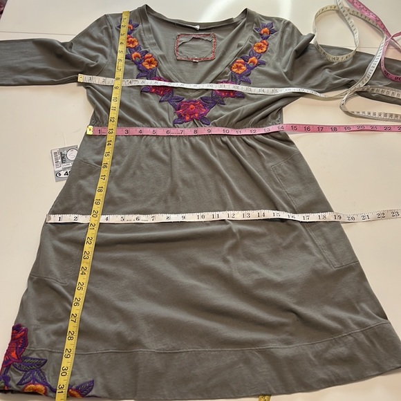 Johnny Was V Neck Embroidered Long Sleeve Elastic Waist Mini Dress Olive Size S - Picture 7 of 9